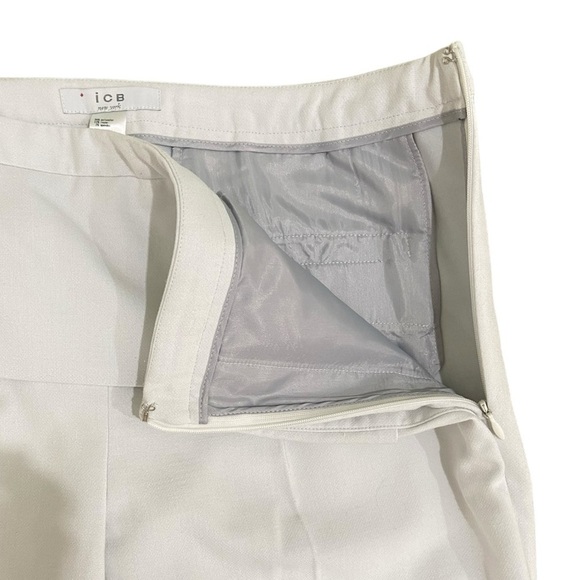 Icb New York off white straight leg cropped pant front panel side zip size 2 - Picture 6 of 8